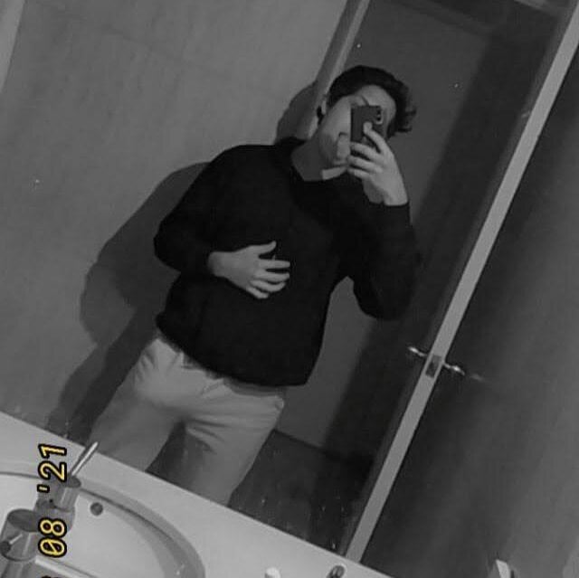 18years_22cm_'s Offline XXX Chat