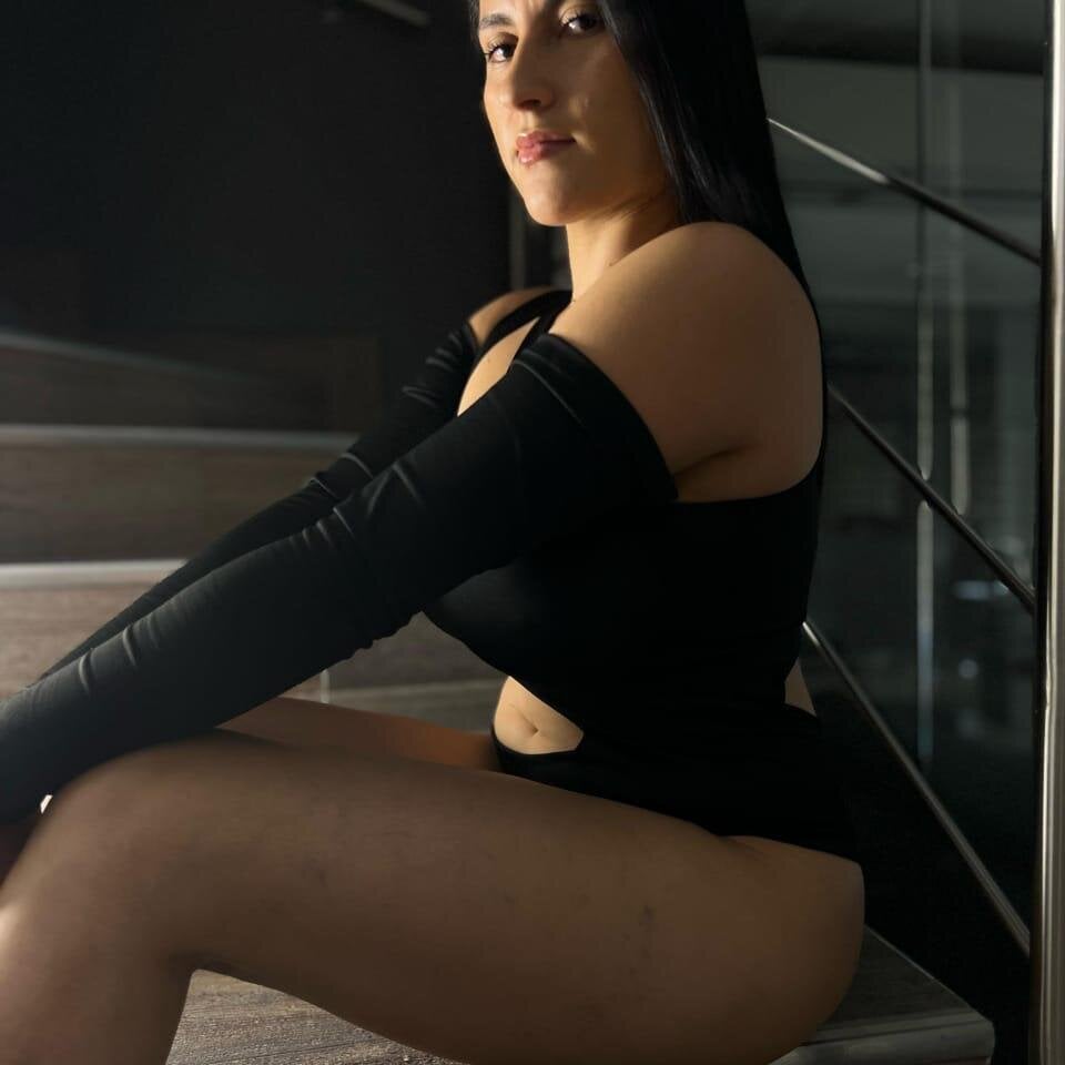 ateneaclerk from stripchat