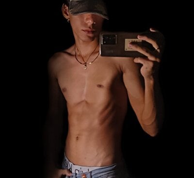 revolution_aj_12 from stripchat