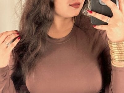 tanishahh from stripchat