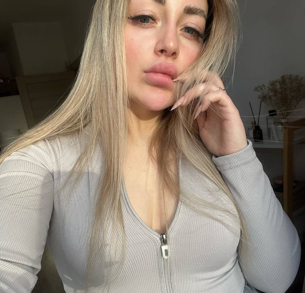 OliviaMayson profile