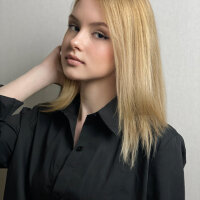 LyllleYoung's Offline XXX Chat