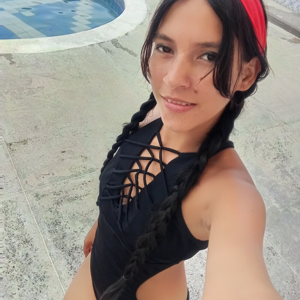 Pamelaa03's Offline XXX Chat