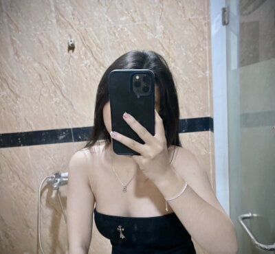 mimi_mimi_ 🔘 sex chat