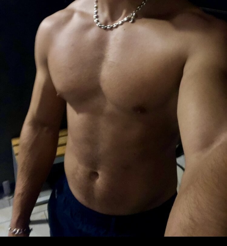 lewis91 from stripchat