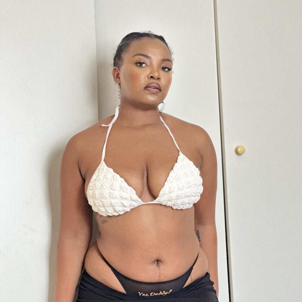 onaircams.com uzurizahra98 livesex profile in granny cams