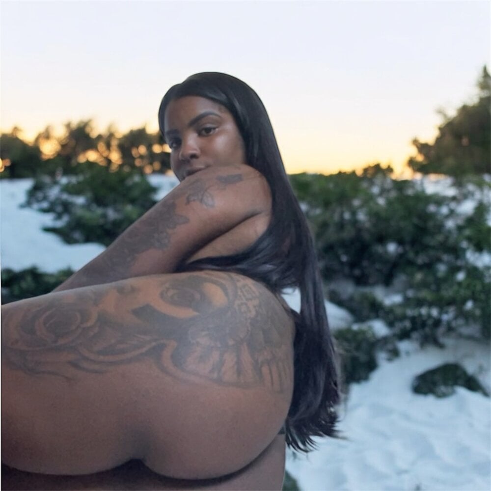 indiapotiragostosa webcam profile - Swazi