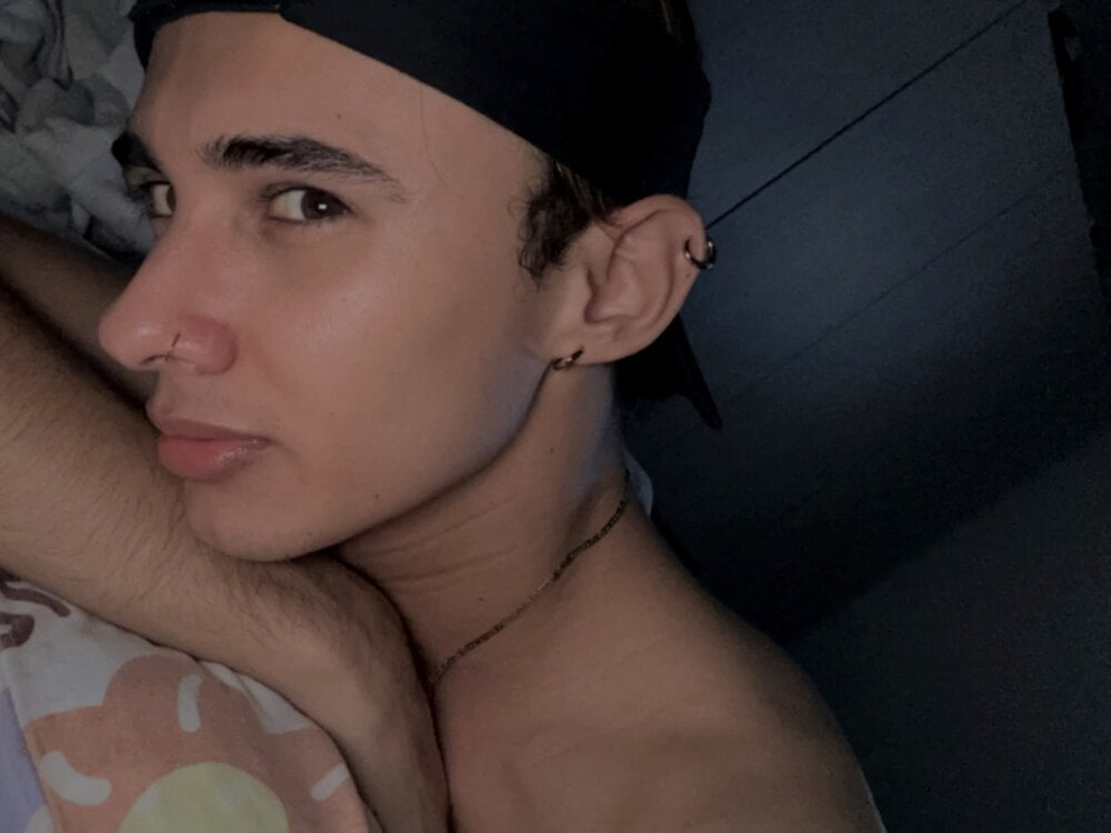 Sex_boy0420 profile