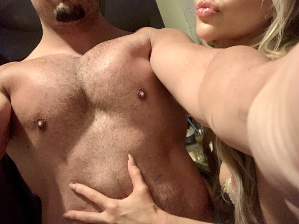 CREAMOTHERAPY's Offline XXX Chat