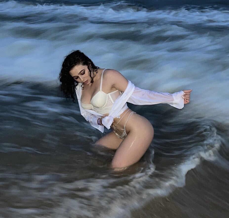 Your_insomniya's Offline XXX Chat