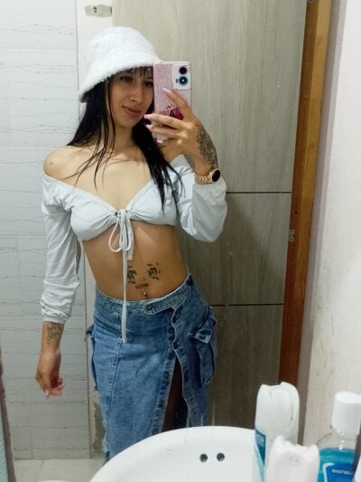 Nikol_sexx Female Doggystyle Webcam Striptease