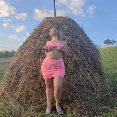 MayaMillan 🏖 webcam chat