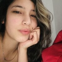Cece_Drake05's Offline Chat Room