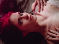 Jodie_Jones' Offline Chat Room
