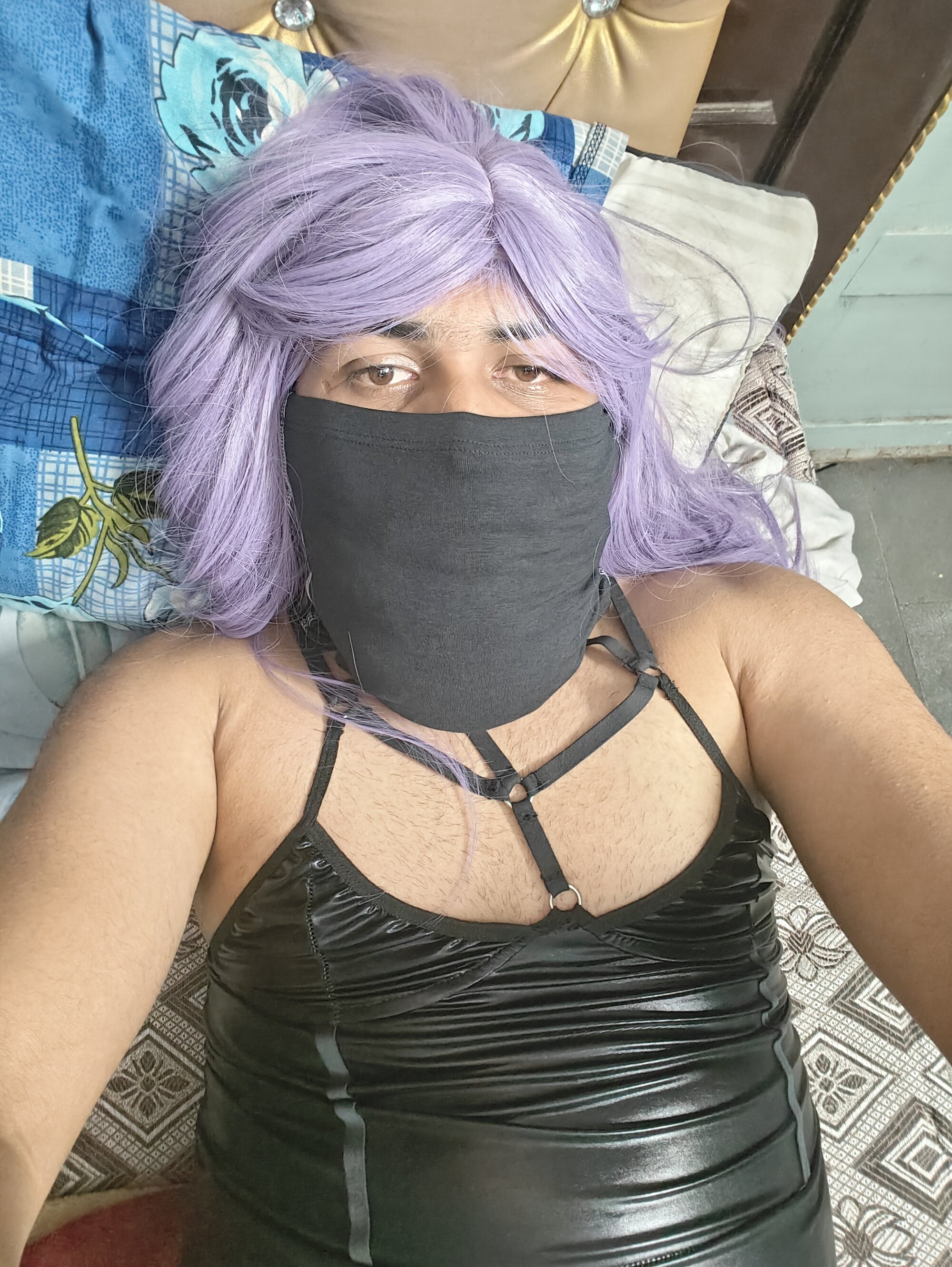 sissysarina2