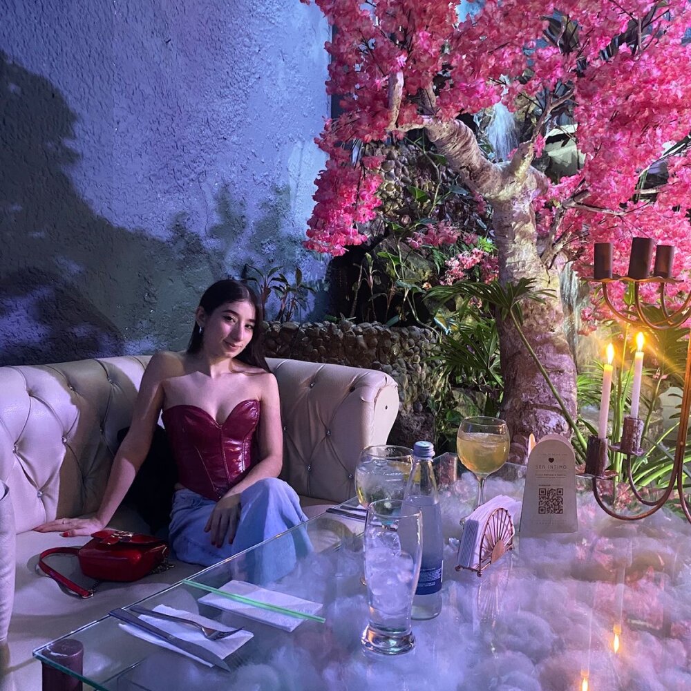 onaircams.com emily_6783 livesex profile in bisexual cams