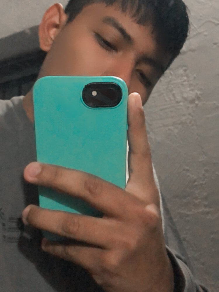 fernando1612 from stripchat