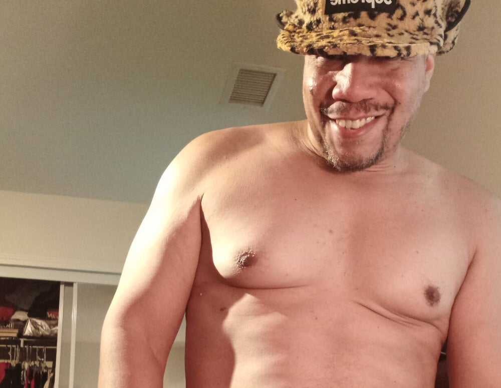 Pimpdaddy1000's Offline XXX Chat