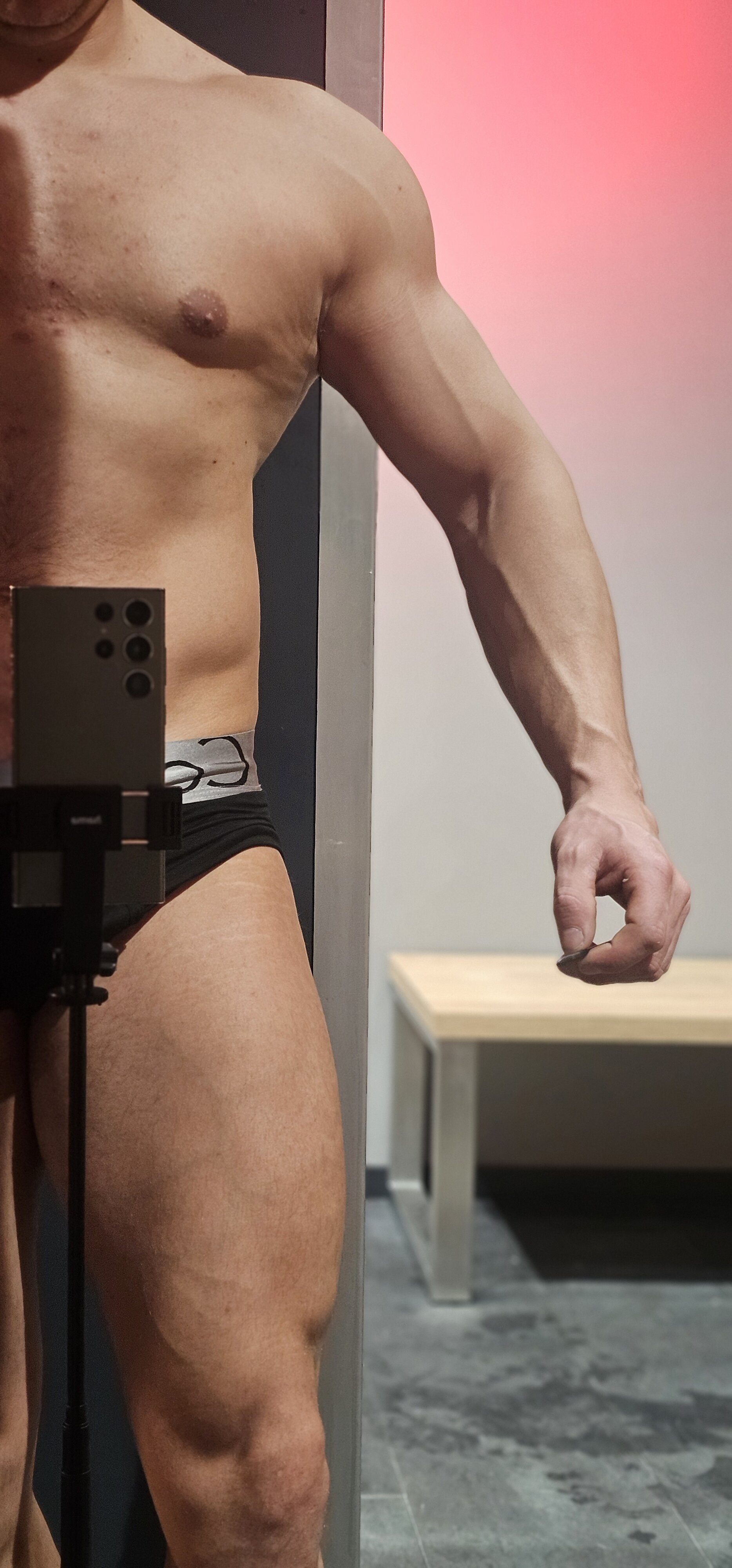 sensualman90 live webcam