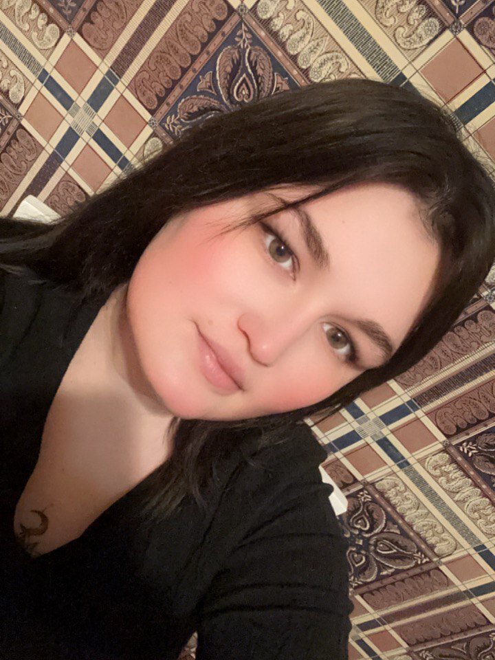 GoldenPeachh profile
