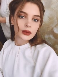 CarmenMoran's Offline Chat Room