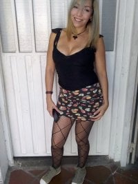 blondehotdanger's Offline Chat Room