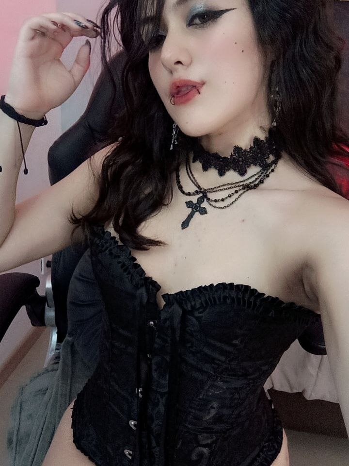 Azurra_amatto2 profile