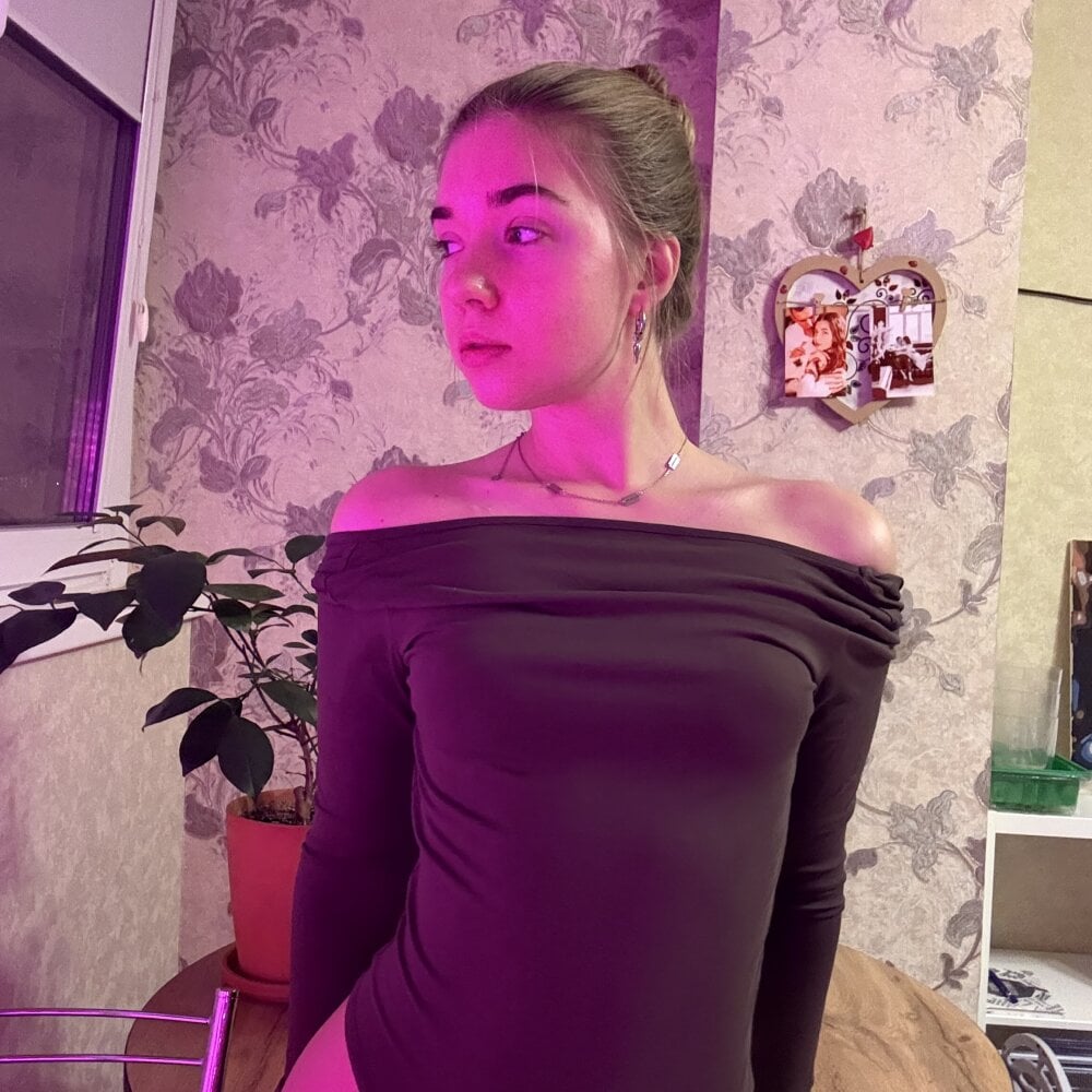 Anastasiaaaaa-'s Offline XXX Chat