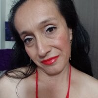 Esmeralda_Pryce69's Offline Chat Room