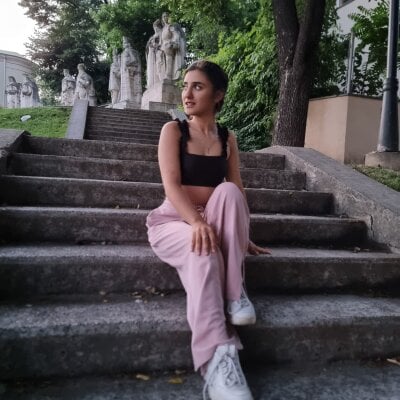 bad_dora on StripChat