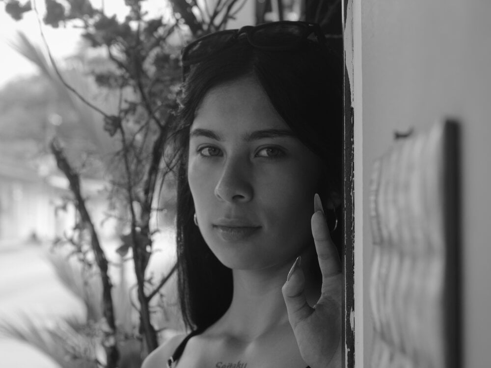 Isisummer05 Offline XXX-Chat