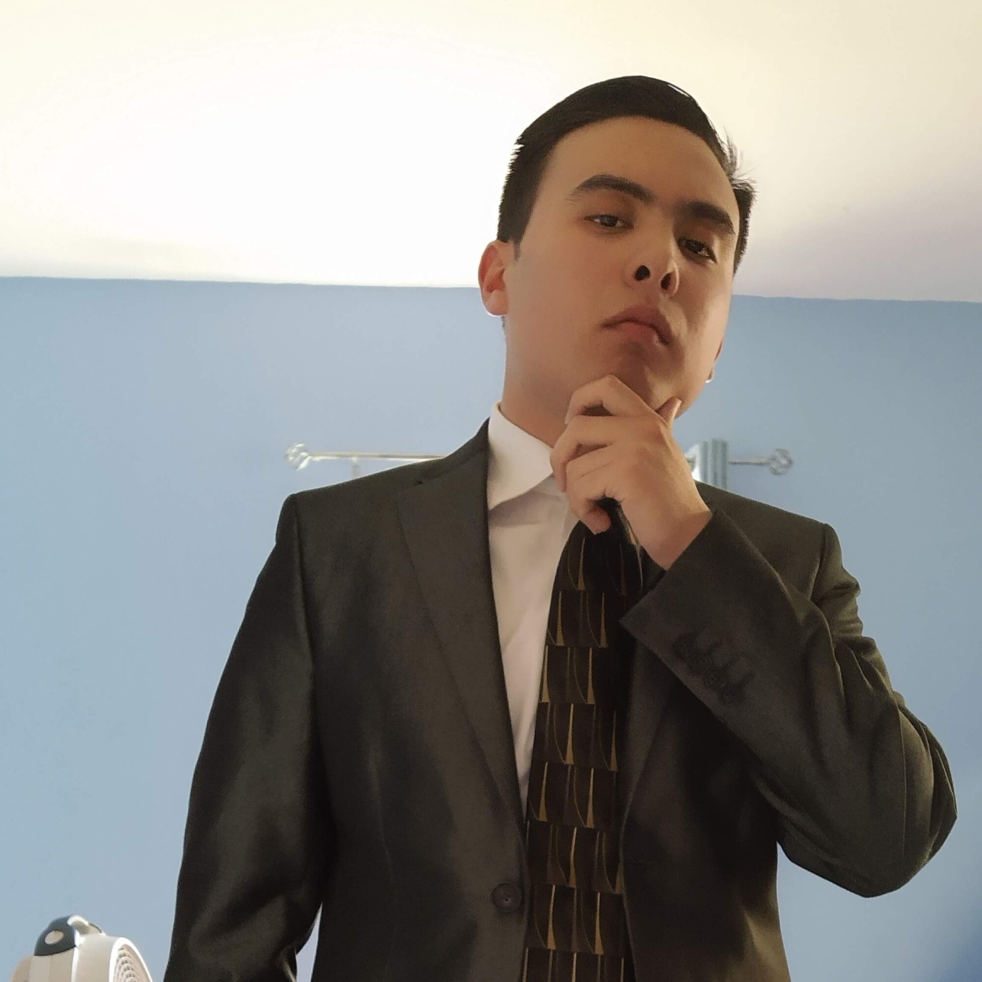 Hombre_de_traje