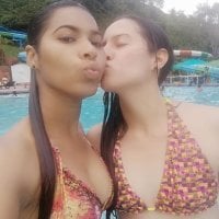 Twins01's Offline Chat Room