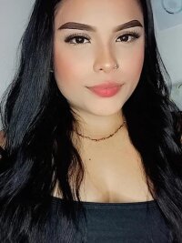 noa_lara's Offline XXX Chat