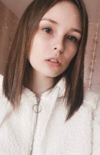 Dilara__Harvin's Offline Chat Room