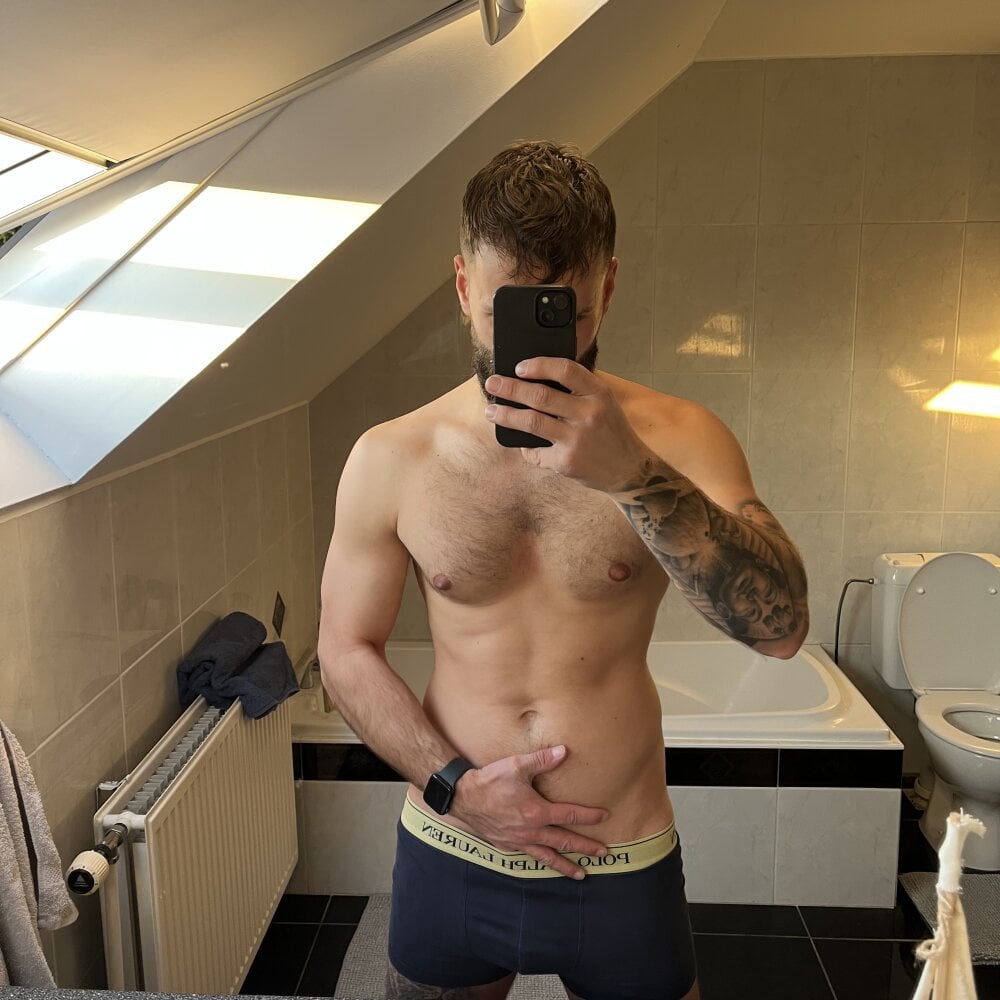 adamsburns120 profile
