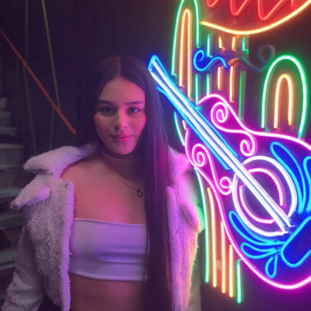 Anniie_tay profile