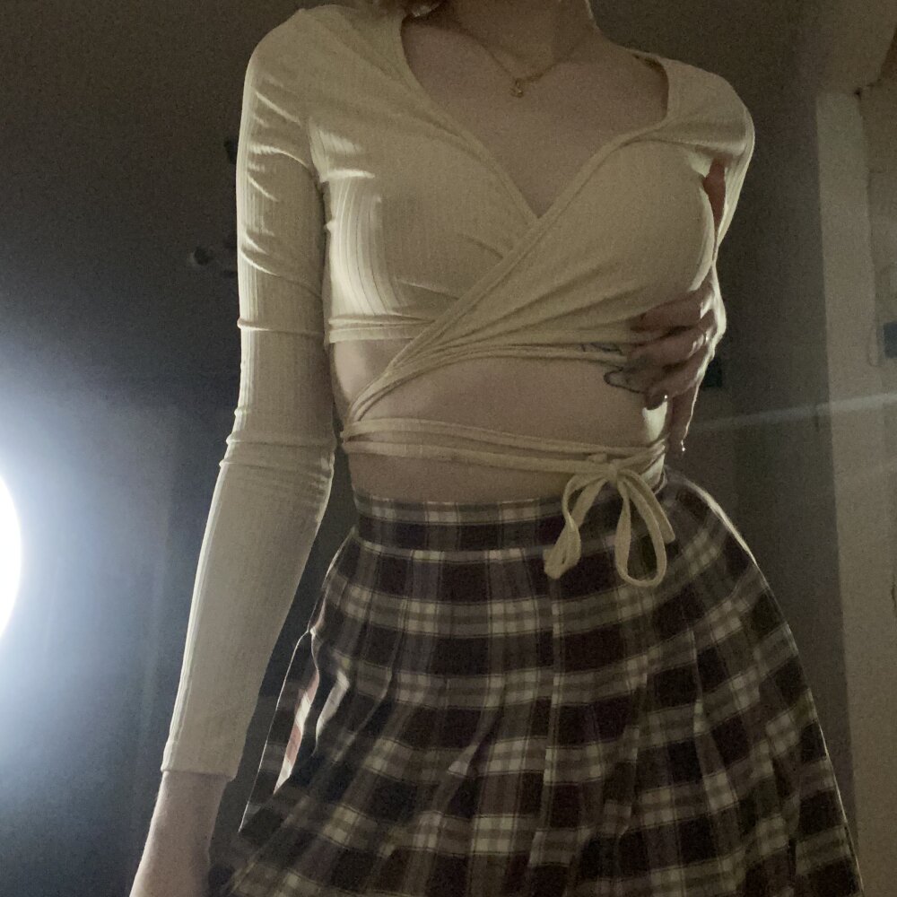 littlebitchesss' Offline XXX Chat