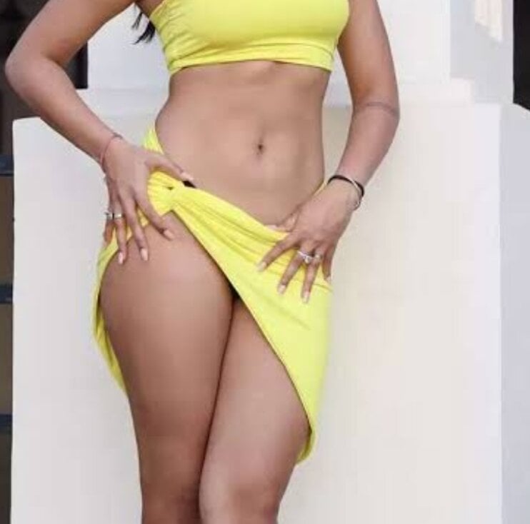 Sexy-bhabhi78's chat room
