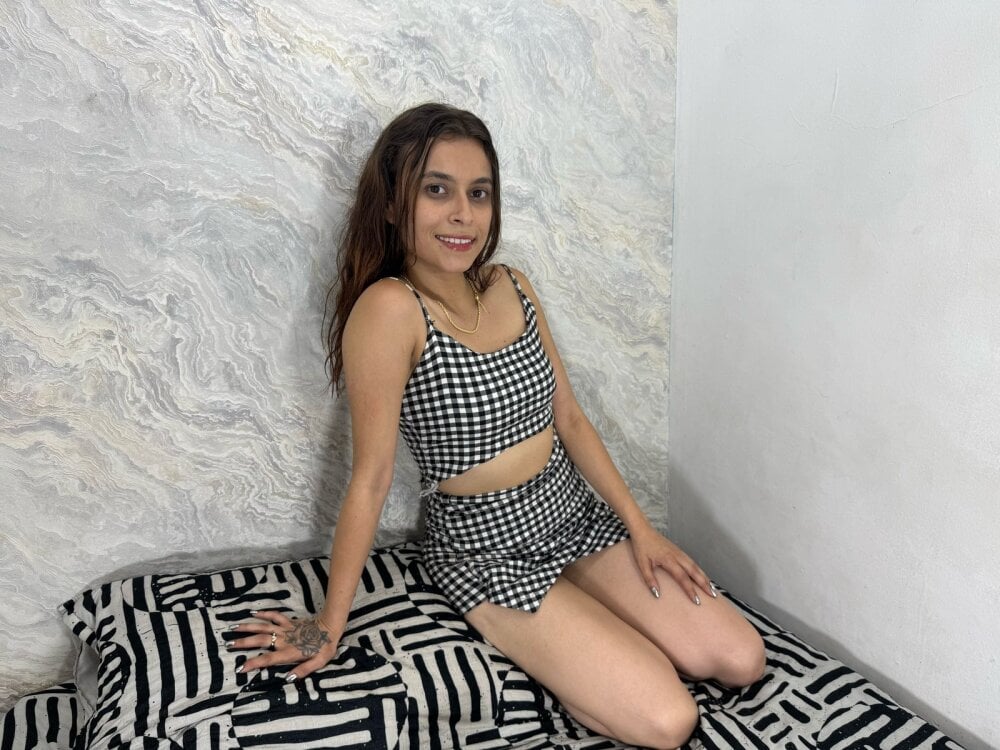 angielov_'s Offline Chat Room