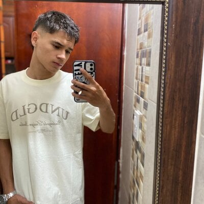Aron_Boyy