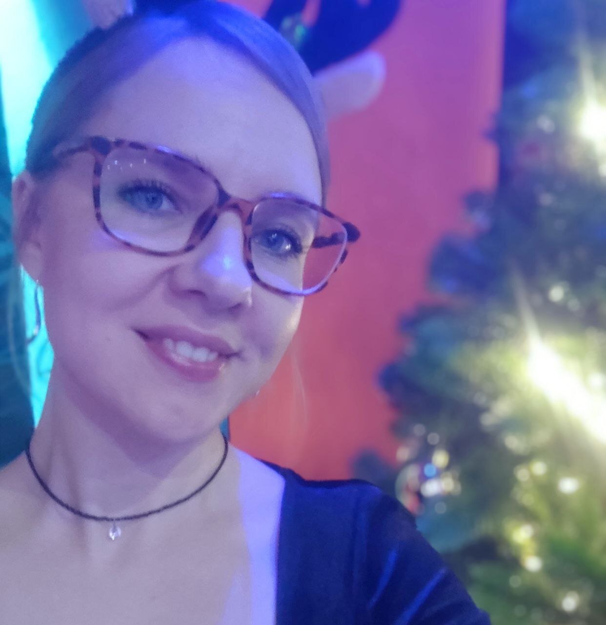 Mira_Gray