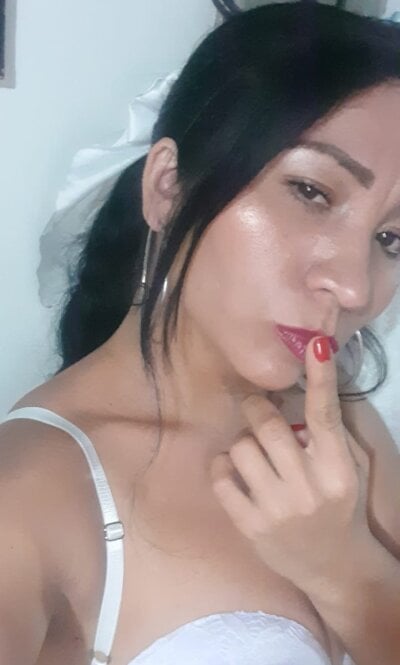 Jennaa_milf_ Female Milf Online Cam Nude