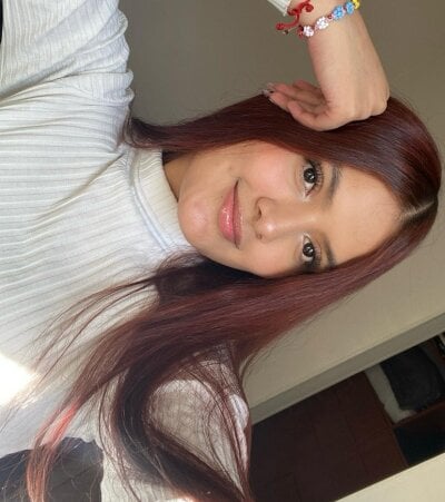 Ema__Rose Female Cameltoe Strip Webcam