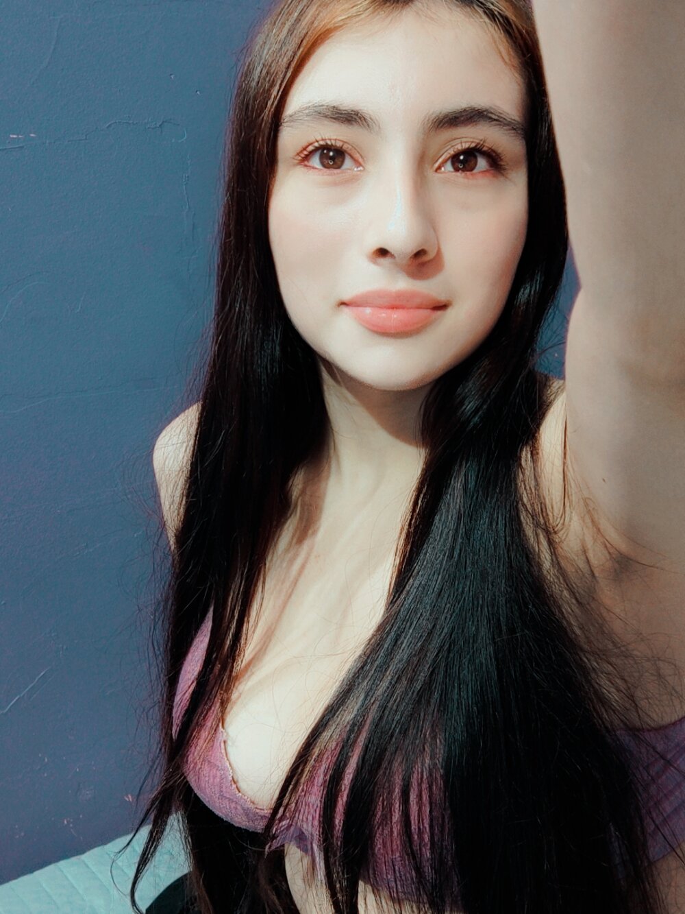 Caroline_Sweet_ profile