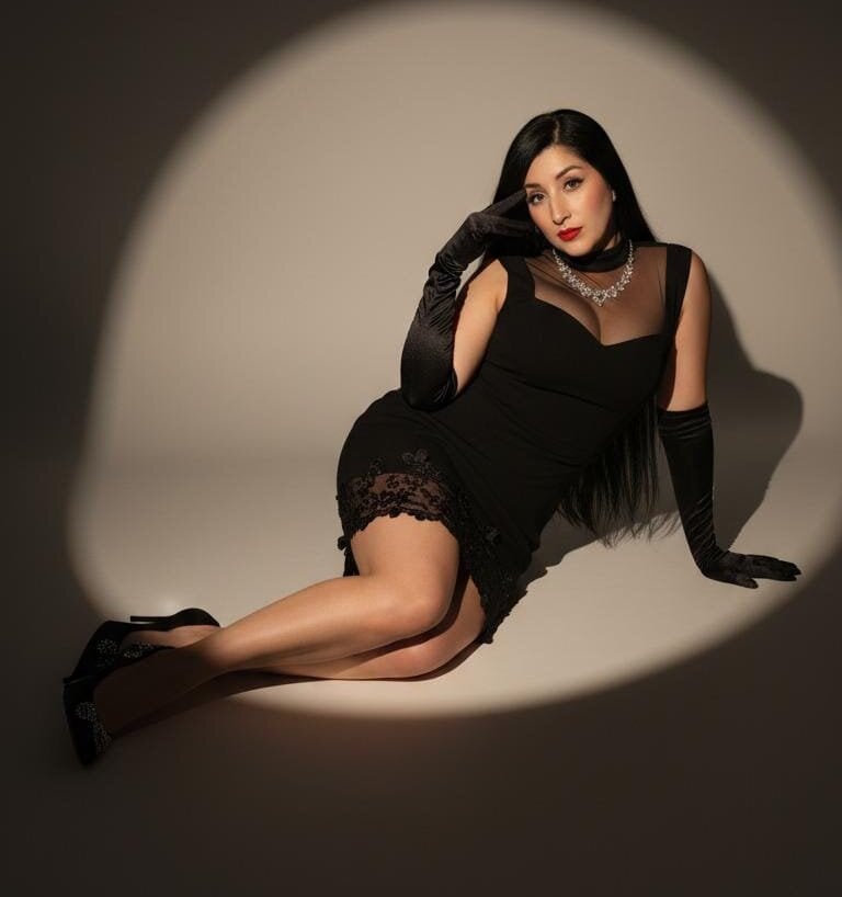 dark_velvet from stripchat