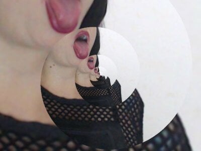 Alicia_bigtitsxxx