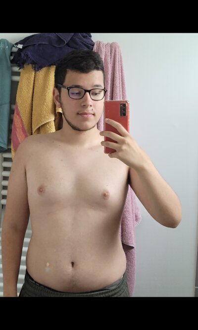 jeunemangeur19 from stripchat