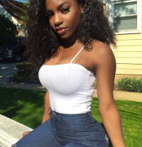 Alana_Sweet_211's Offline XXX Chat