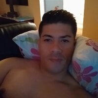 Bruce_Mia203's Offline Chat Room
